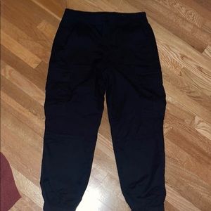 Black American Eagle cargo pants